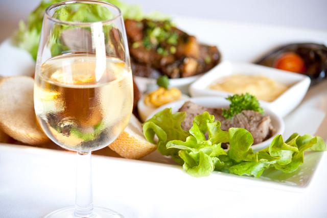 Pierres Platter Restraurant 2